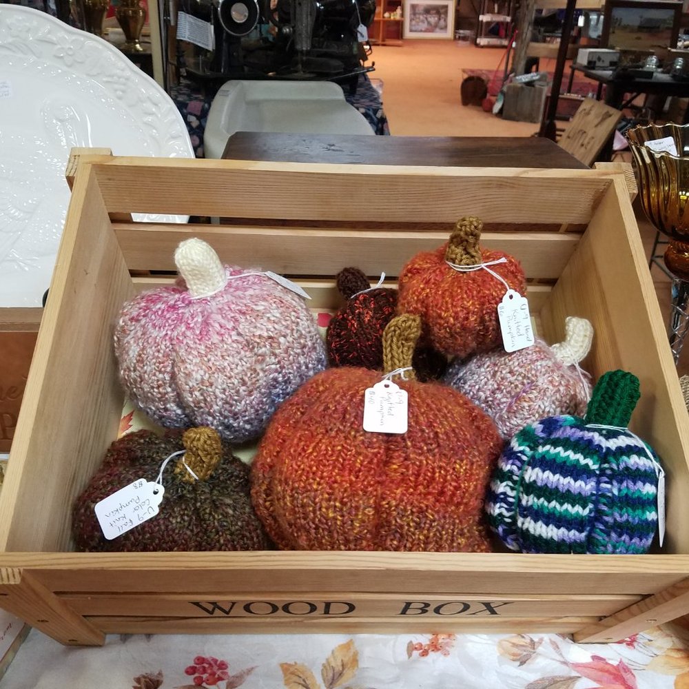Handmade Knitted Fall Gourmet Orange Pumpkin Décor - Picture 10 of 10